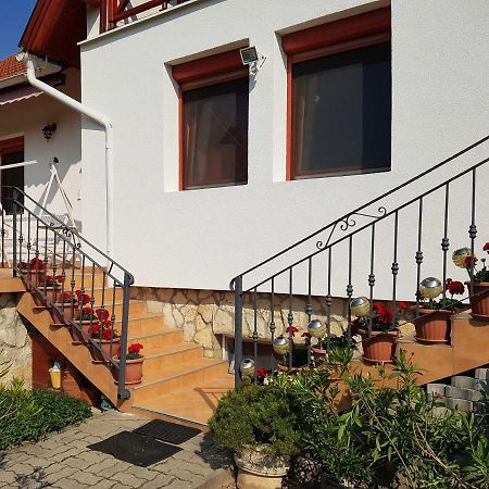 Rege Apartman Alsóörs Exterior foto