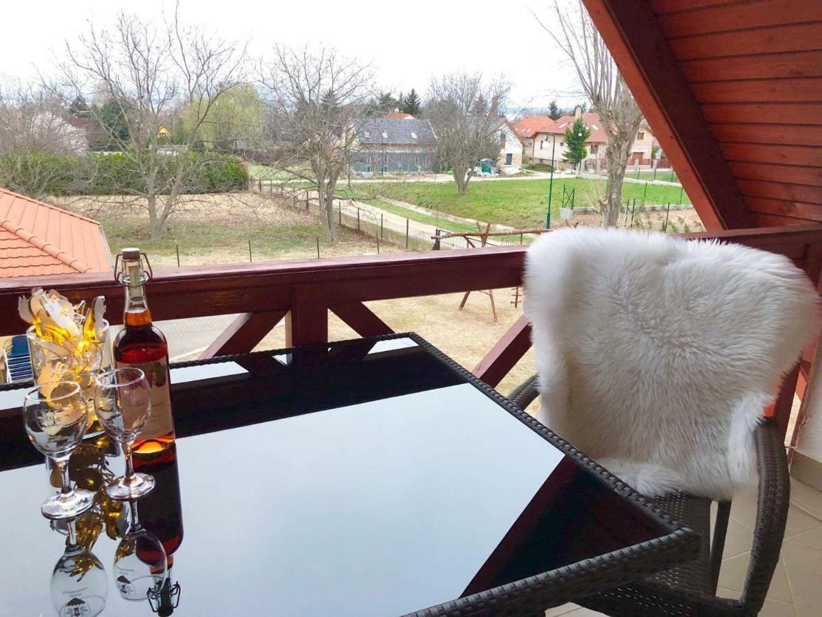 Rege Apartman Alsóörs Exterior foto